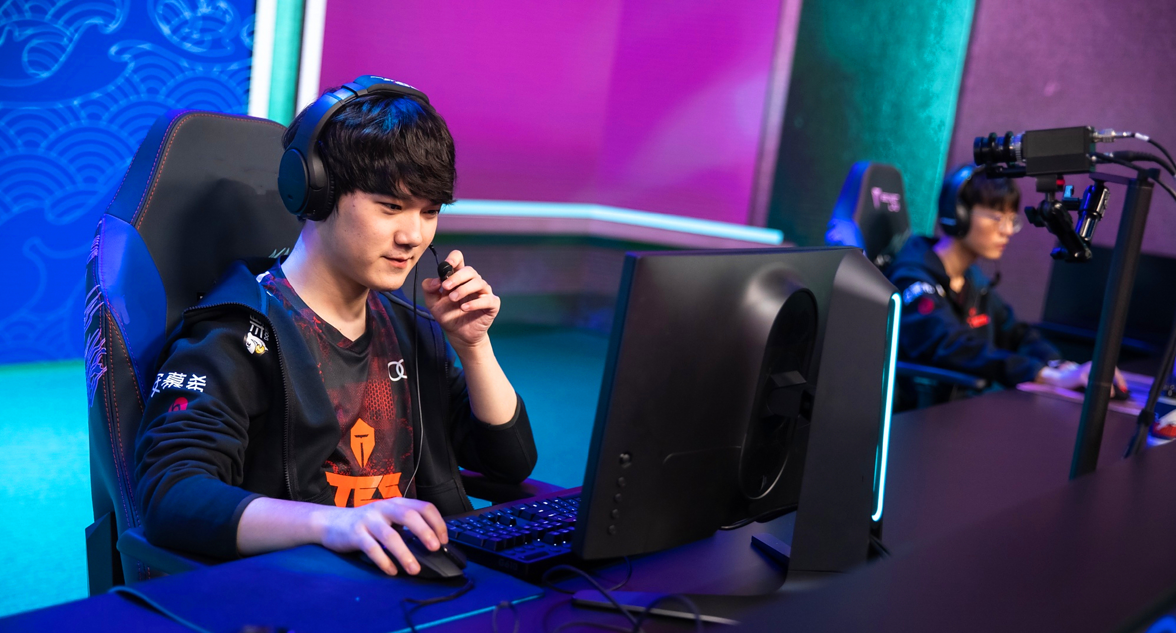 半岛体育app-包含JackeyLove在瑞士队比赛中重返赛场，重要助攻引发热议！的词条-半岛体育app